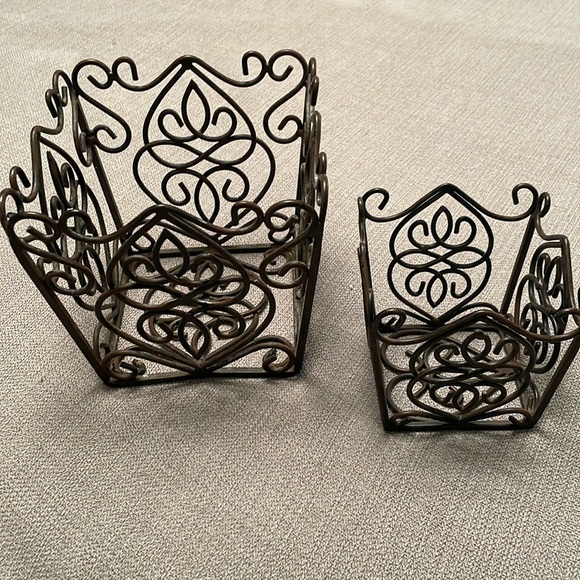 Southern Living At Home Rosedale Iron Baskets Set of 2 - Picture 1 of 8